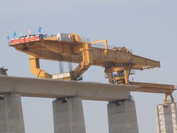 Large Girder Gantry Crane , bridge girder launcher 20ton - 900ton  with Electric Hoist